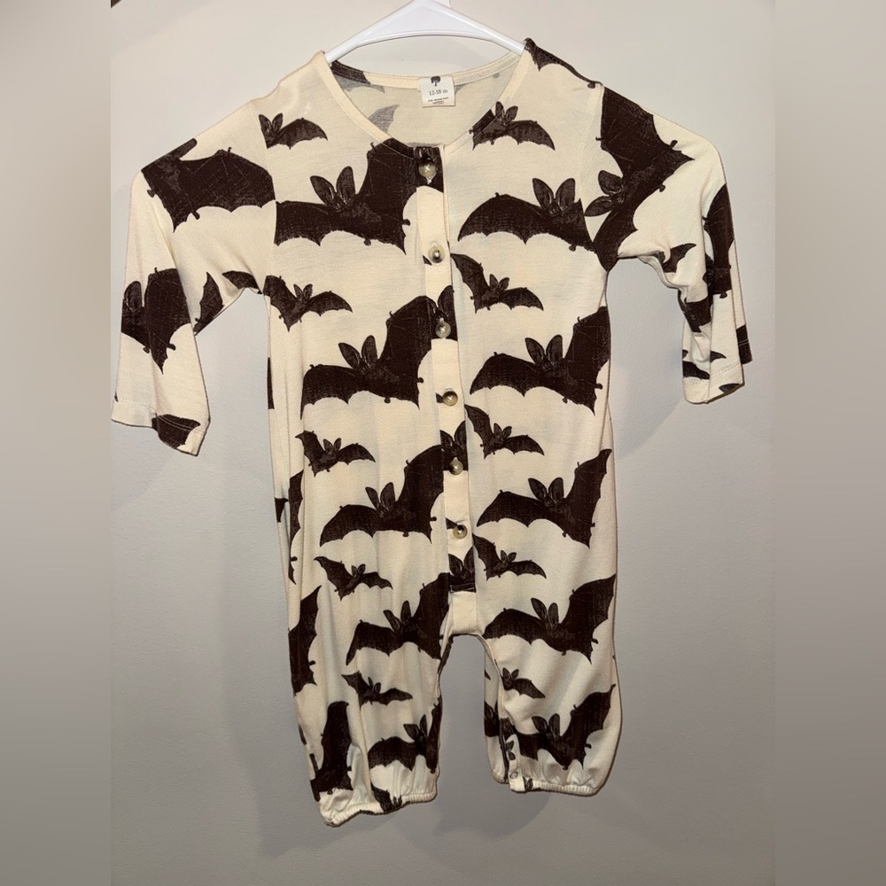 kate quinn Cream One-Piece Footie with Brown Bat Print